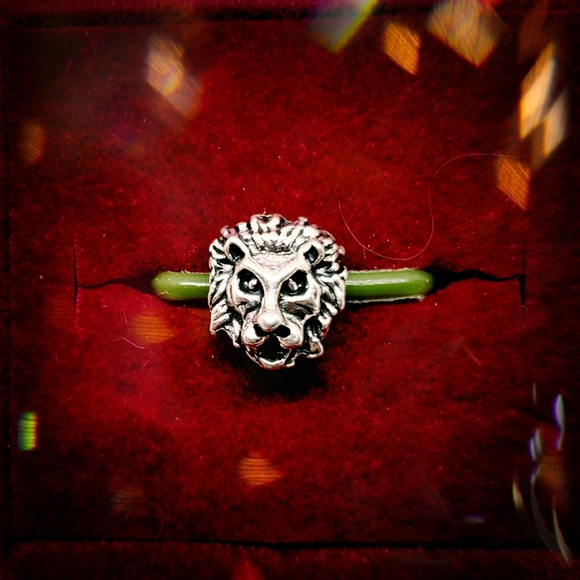 Charm - Picture 1 of 2